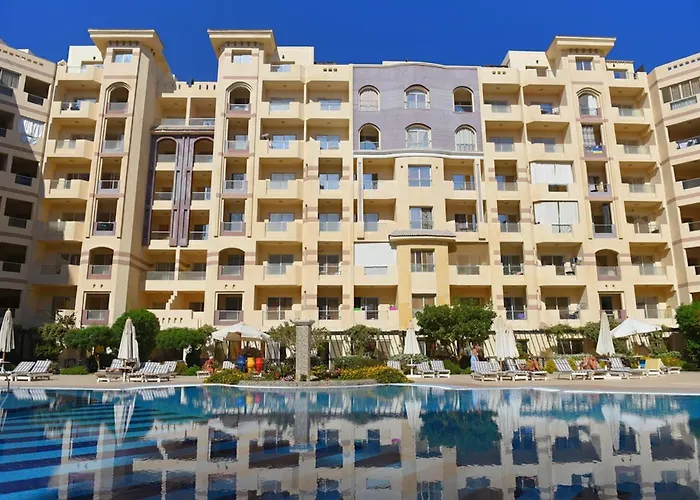Apartmanhotel Florenza Khamsin Gurdaka